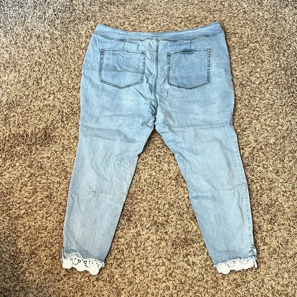 Lane Bryant Jean with lace detail Women’s Plus Size 26 - Picture 6 of 8